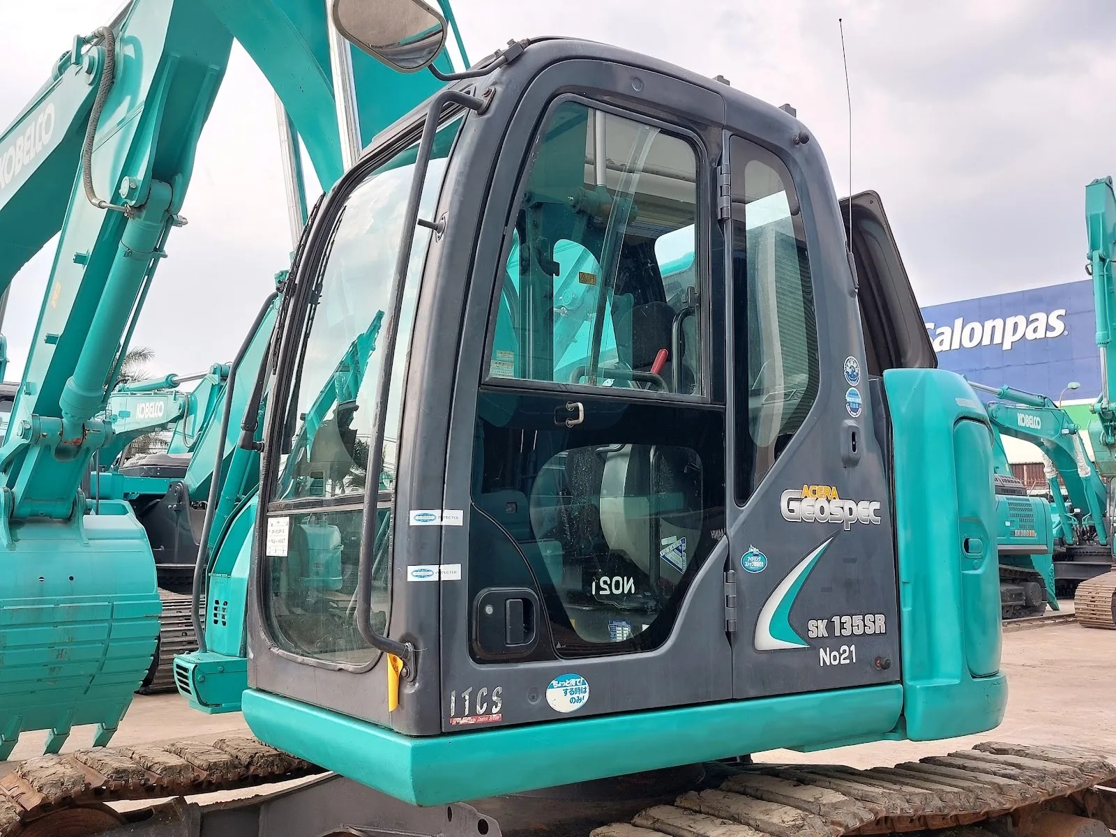 Xúc đào bánh xích cũ Kobelco SK135-2