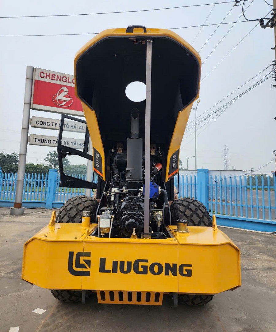 Xe Lu Rung LiuGong 1 Cầu CLG6114E - Hiệu Suất Vượt Trội Cho Công Trình